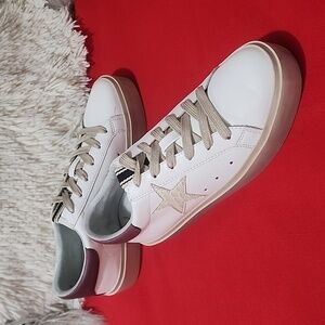Women's Shu Shop Reba Sneakers